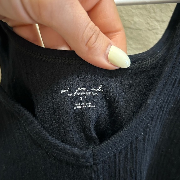 Urban Outfitters Black Fitted Ribbed Tank Top - Picture 3 of 3